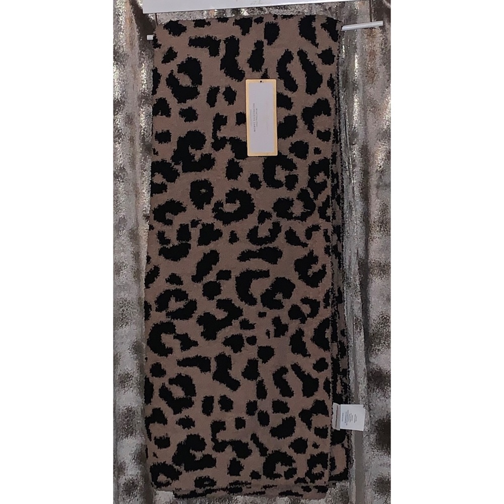NEW Cupcakes & Cashmere Leopard Print Throw Blanket